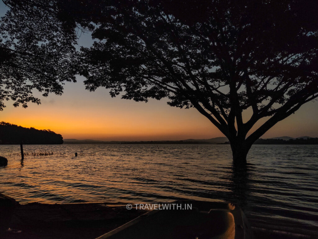 kabini-backwaters-sunrise-waterwoods-resort-travelwith