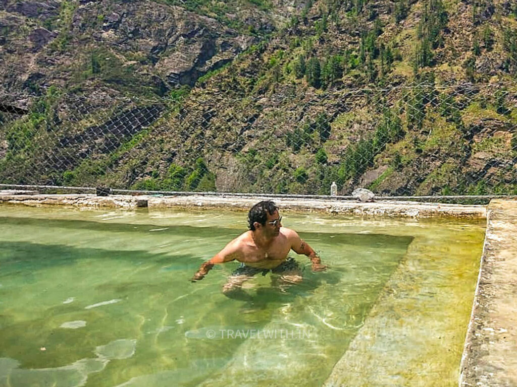 parvati-valley-khir-ganga-hot-springs-travelwith