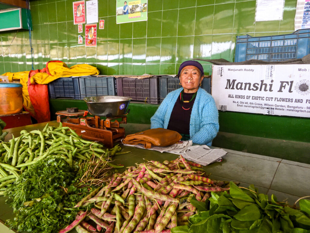 sikkim-gangtok-organic-vegetable-market-lal-bazaar-travelwith