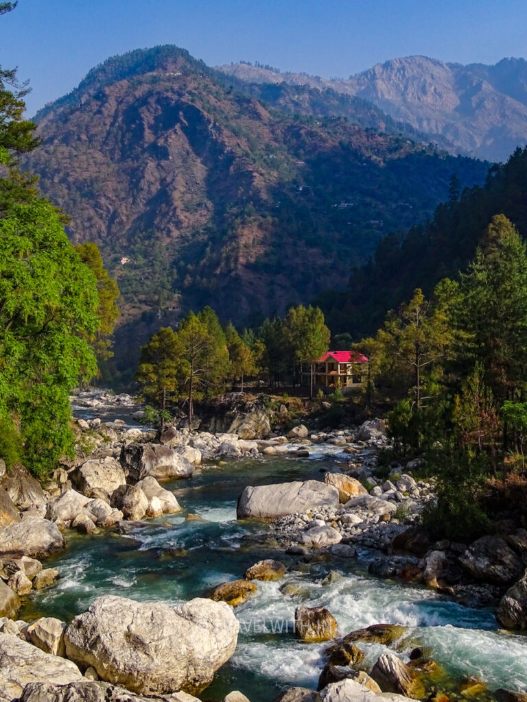 tirthan-valley-himachal-trekking-ghnp-travelwith