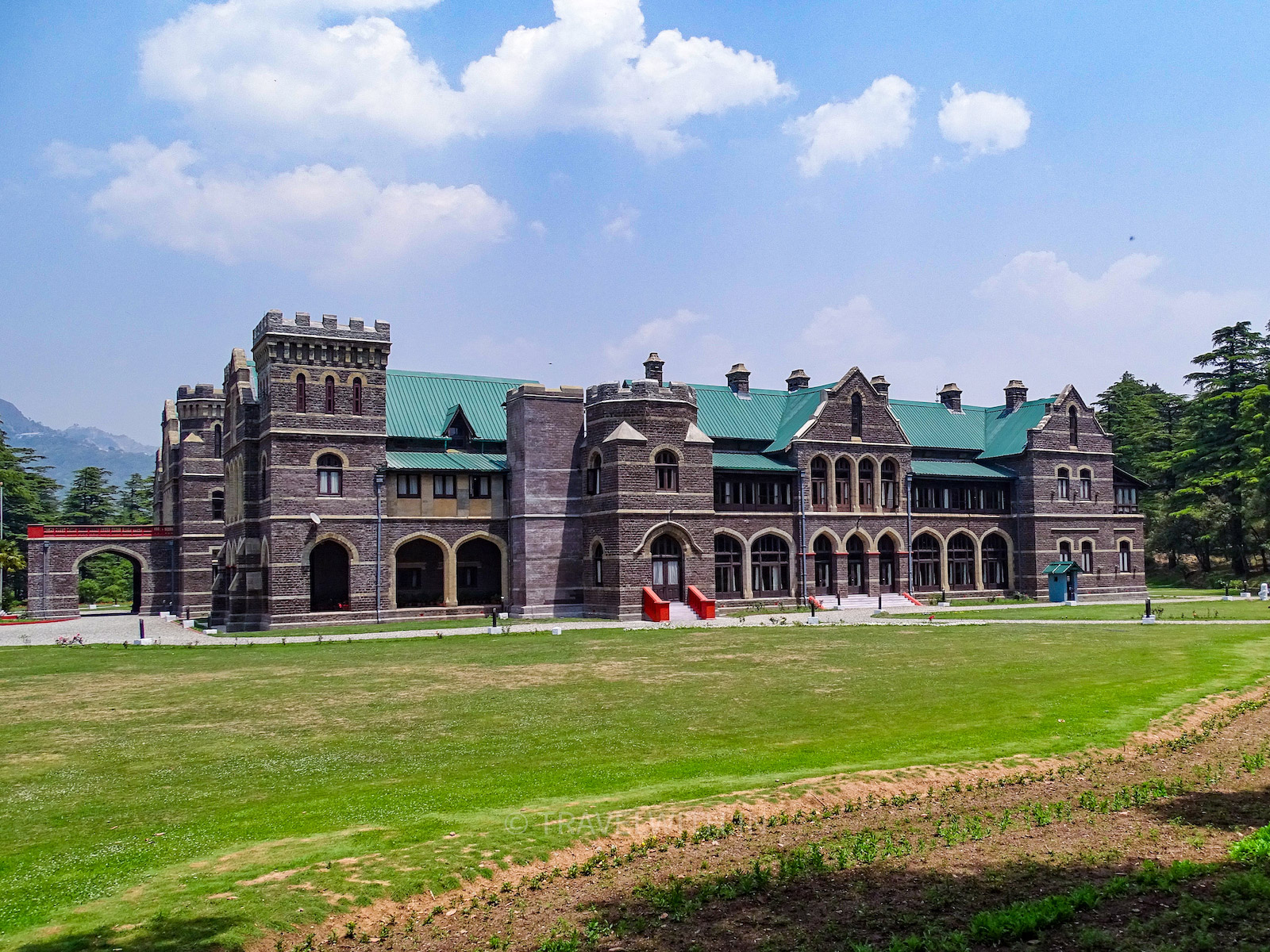 nainital-governor-mansion-raj-bhawan-gothic-castle-travelwith