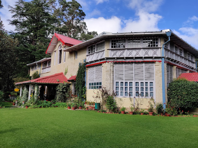 ranikhet-colonial-bungalow-travelwith