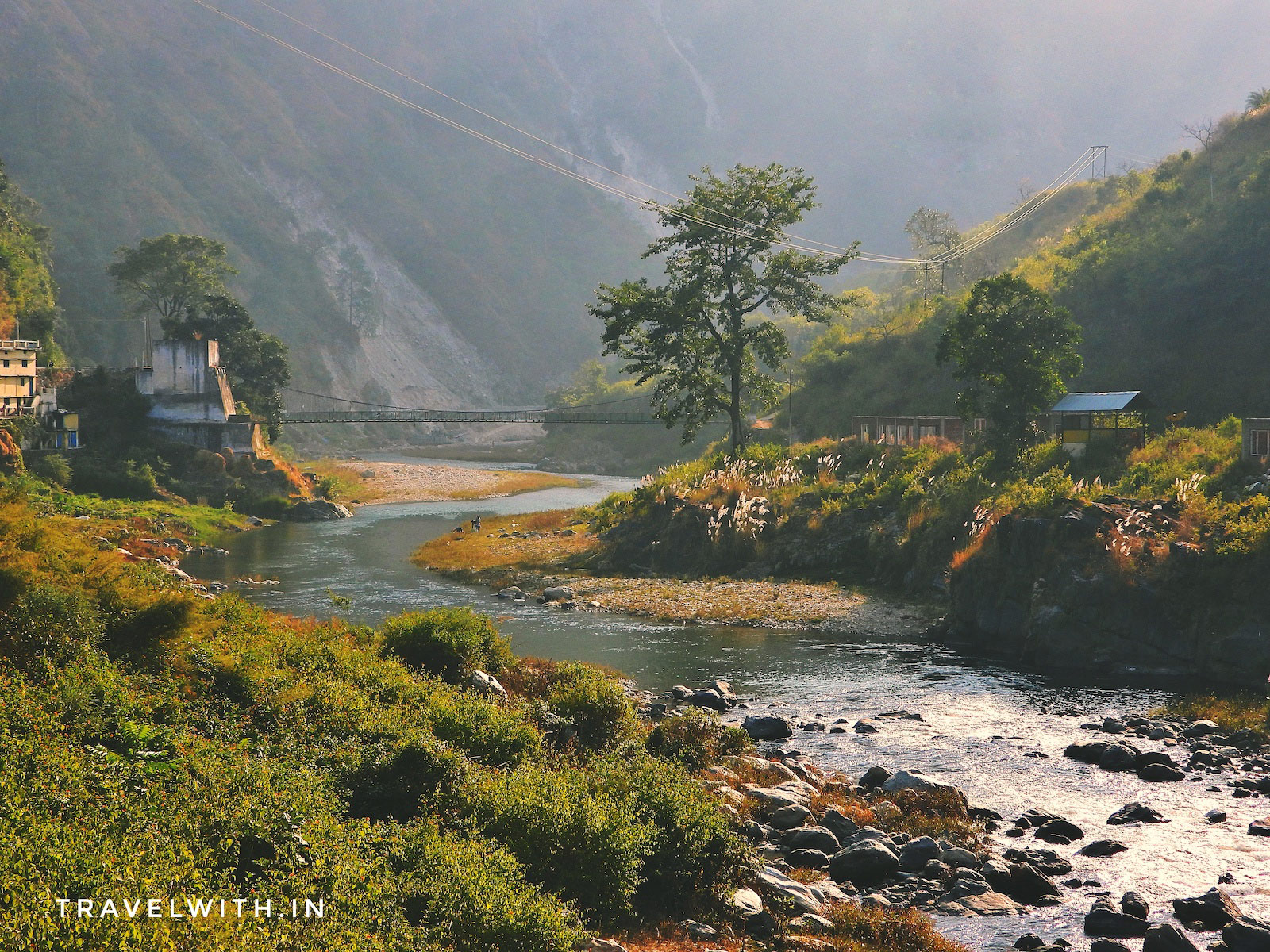 ranikhet-kumaon-scenic-himalayas-mountain-travelwith